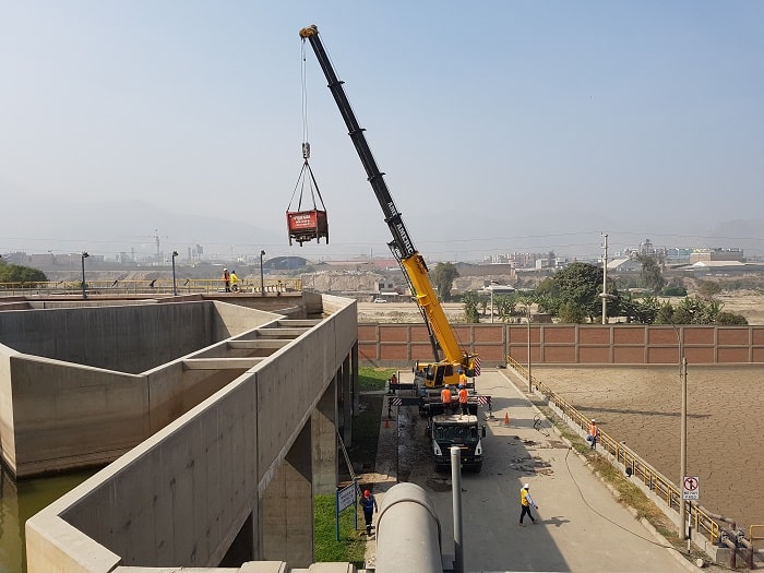 Limpieza de lodo Sedapal